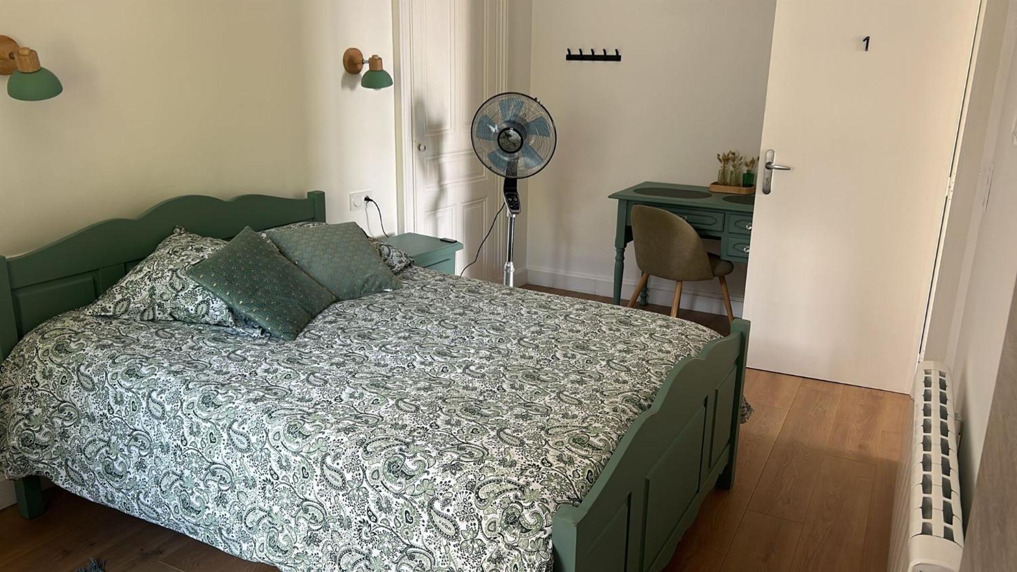 Magnifique Appartement Familiale 6 Personnes 3 Chambres Et 3 Salles De Bain En Hyper Centre Avec Rue Pietonne Parking 20M Troyes Exterior foto